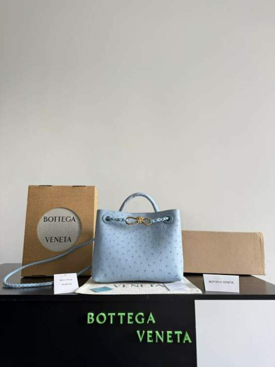 Picture of Bottega Veneta Handbags _SKUfw223582594fw